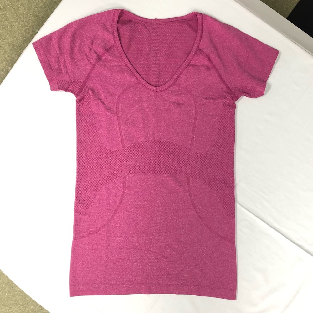 EUC - Lululemon SS Pink/Magenta Swiftly - Size 6